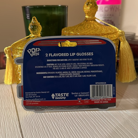 NWT POP TARTS Lip Balm - Picture 2 of 2